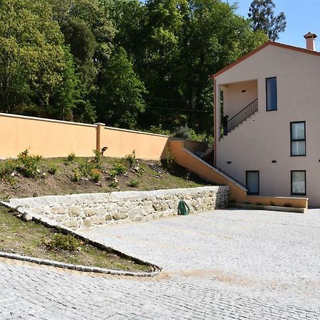 Apartamentos Compostela Lobios Bagian luar foto
